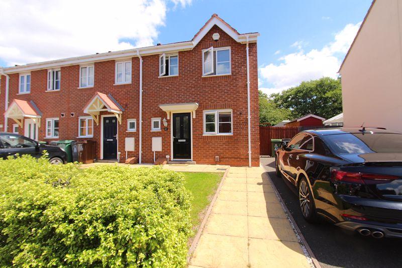 Rough Brook Road, Walsall 3 bed terraced house £750 pcm (£173 pw)