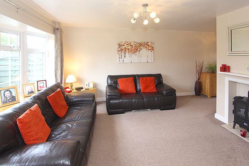 Lounge (alternative