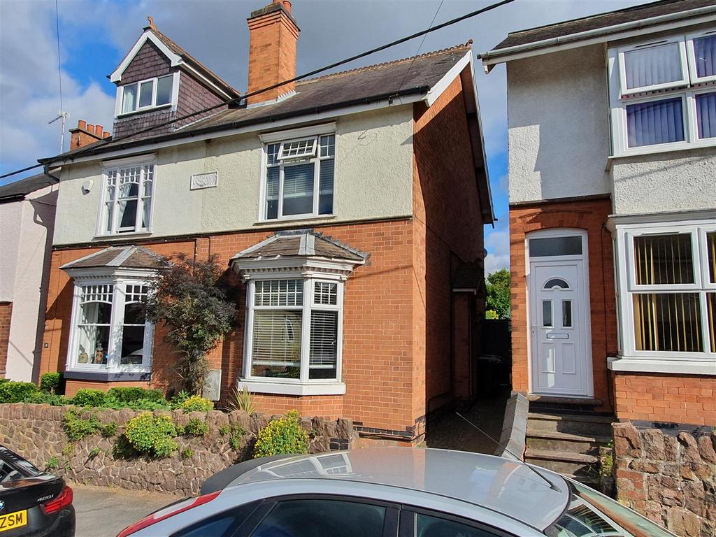 Danvers Road, Mountsorrel, Loughborough 2 bed semidetached house £