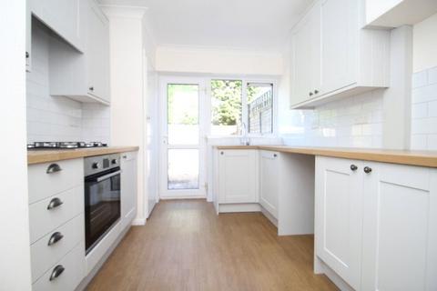 2 bedroom end of terrace house to rent, Seaview Gardens, Rustington, Littlehampton