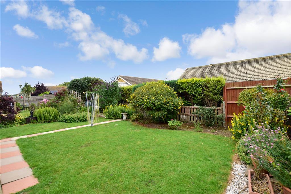 The Fairway, Dymchurch, Romney Marsh, Kent 2 bed semidetached bungalow