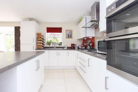 4 bedroom detached house for sale, Nursery End, Stanford in the Vale