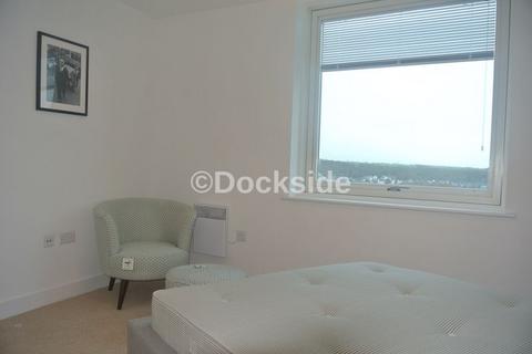 2 bedroom apartment for sale - Dock Head Road, Chatham