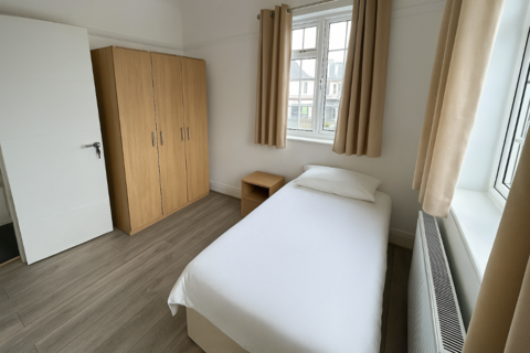House share to rent, Clifford Road, Wembley, HA0