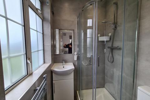 House share to rent, Clifford Road, Wembley, HA0
