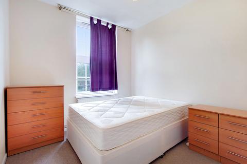 2 bedroom apartment to rent, Manciple Street, London