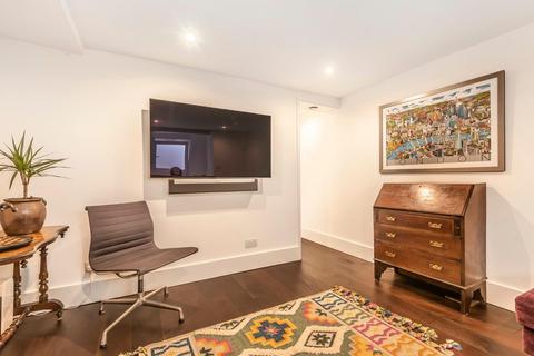 4 Artillery Road, Guildford, GU1 4NN