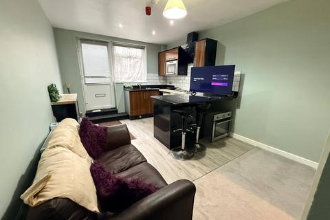 undefined, Saltaire Rd, Shipley, West Yorkshire, BD18