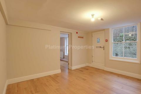 1 bedroom apartment to rent, Hooper Street, Cambridge