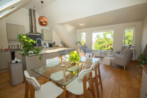 3 bedroom maisonette for sale, Marsh Road, Pinner, Middlesex HA5