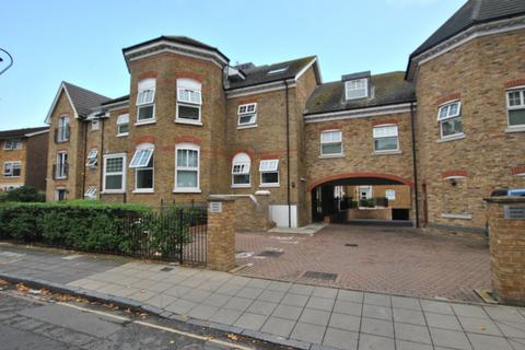 1 bedroom flat to rent, Manor House Court, 16 Golden Manor, W7