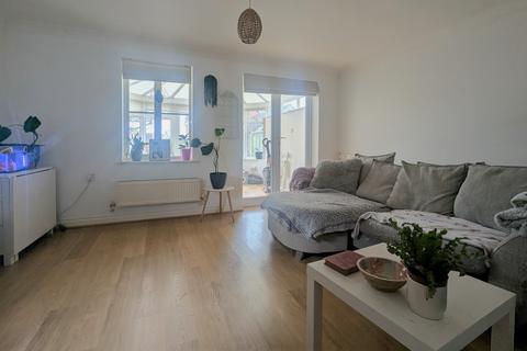 undefined, Totton   Kathryn Close   UNFURNISHED