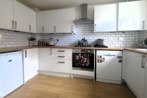 undefined, Totton   Kathryn Close   UNFURNISHED