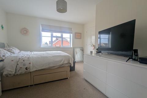undefined, Totton   Kathryn Close   UNFURNISHED
