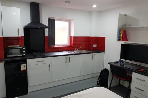 Studio to rent, Castle House Standard Studio