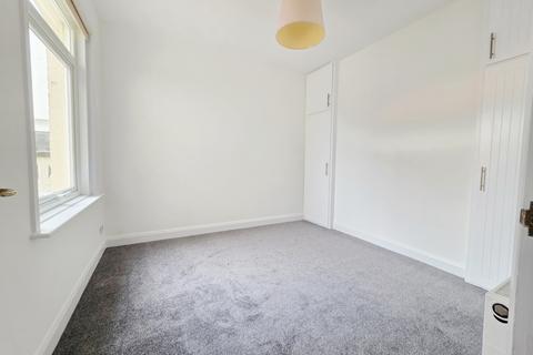 undefined, Crawley RH10