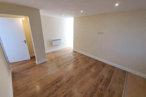 2 bedroom apartment to rent, Ling Bob, Pellon, Halifax, HX2