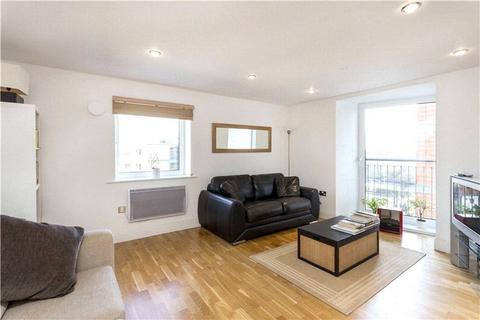 1 bedroom flat to rent, Holland Gardens, Brentford, Middlesex