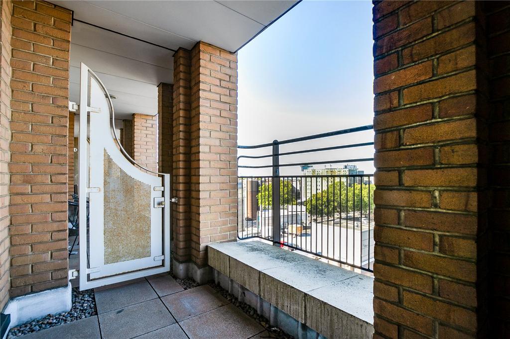 Apartment in London - View 2