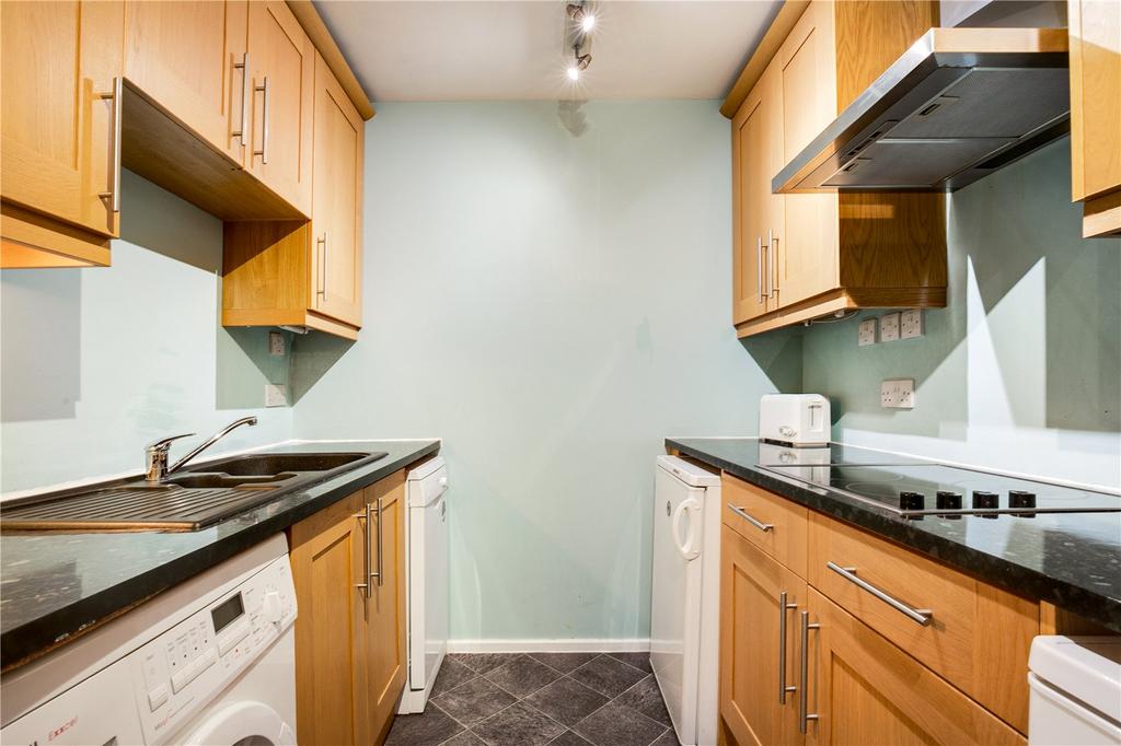 Apartment in London - View 5