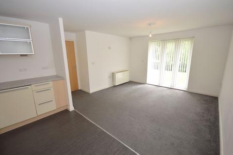 2 bedroom apartment to rent, Lingwell Park, Widnes