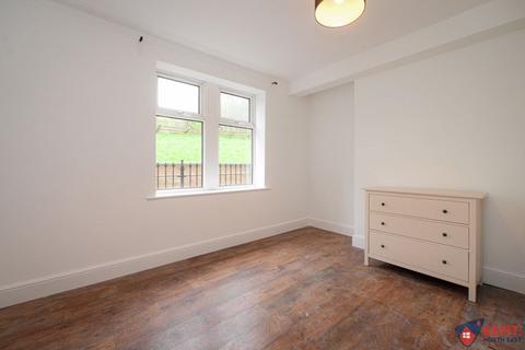 2 bedroom apartment to rent, Tulip Street, Gateshead