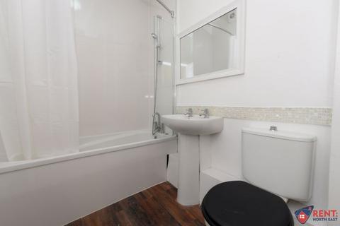 2 bedroom apartment to rent, Tulip Street, Gateshead