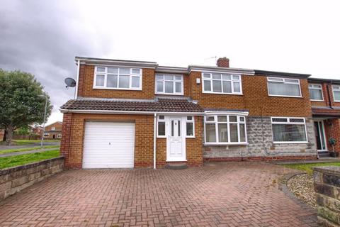 4 bedroom semi-detached house to rent - Scampton Close, Thornaby