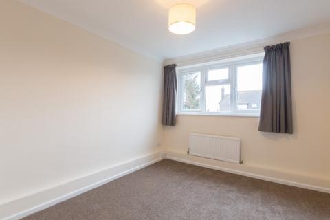 3 bedroom terraced house to rent, Old Newtown Road, Newbury, RG14