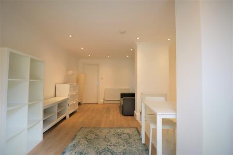 2 bedroom flat to rent, High Road Leyton, London E15