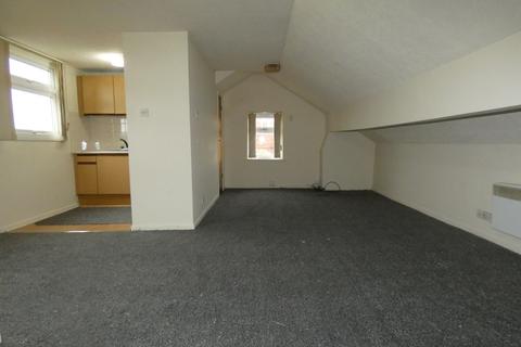 1 bedroom flat to rent, Knowle Avenue, Blackpool, FY2 9RX