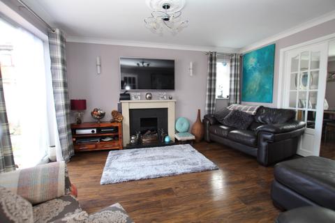14 Aster Close, Clacton-on-sea, CO16 7DA