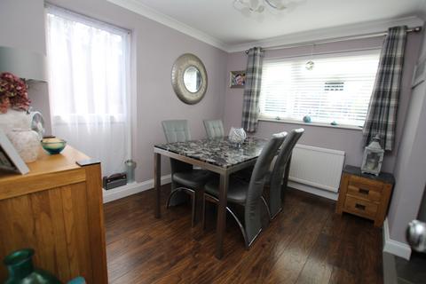 14 Aster Close, Clacton-on-sea, CO16 7DA