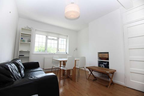 2 bedroom flat to rent, St Georges Court, Elephant and Castle, London
