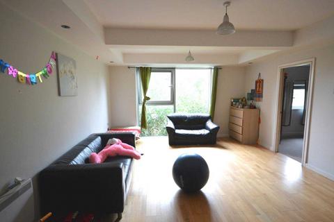 2 bedroom apartment to rent, Hermit Road, Canning Town