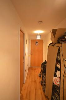 2 bedroom apartment to rent, Hermit Road, Canning Town