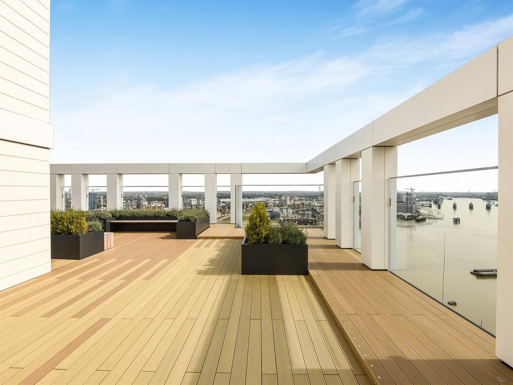 Apartment in London, Royal Borough of Greenwich - More