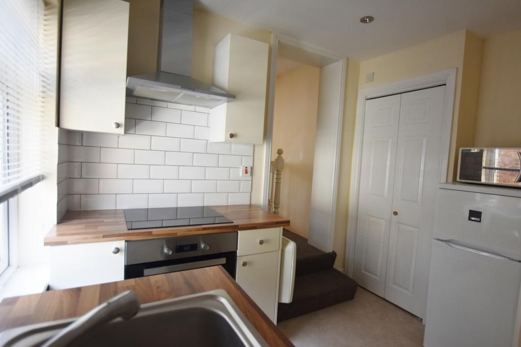 Kitchen cont