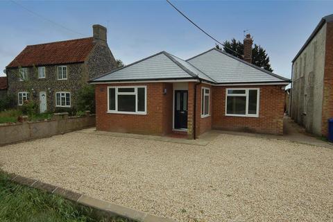 3 bedroom bungalow to rent, St Johns Street, Beck Row, Bury St. Edmunds, Suffolk, IP28