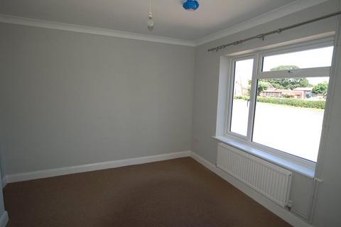 3 bedroom bungalow to rent, St Johns Street, Beck Row, Bury St. Edmunds, Suffolk, IP28