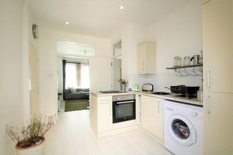 1 bedroom apartment to rent, Holmesdale Road , South Norwood