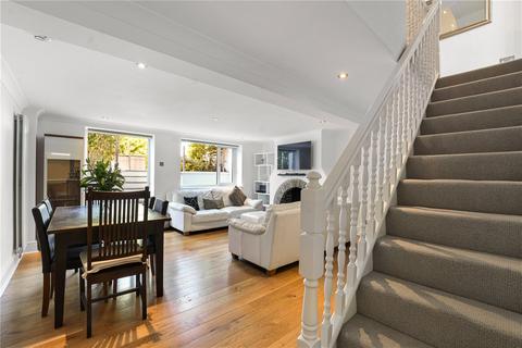 2 bedroom flat to rent, Dawes Road, London