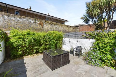 2 bedroom flat to rent, Dawes Road, London