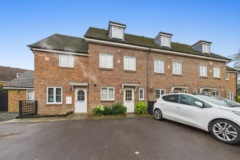 3 bedroom townhouse to rent, Angus Close, Winnersh, Wokingham, Berkshire, RG41