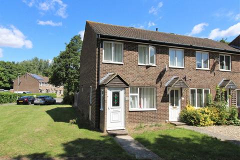 2 bedroom semi-detached house to rent, Sevenfields, Highworth SN6