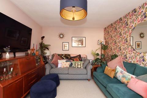 3 bedroom terraced house for sale, Kingsley Walk, Tring