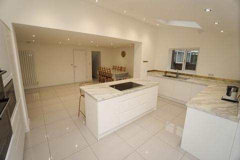 4 bedroom detached house to rent, Butterwick Fields, Horwich