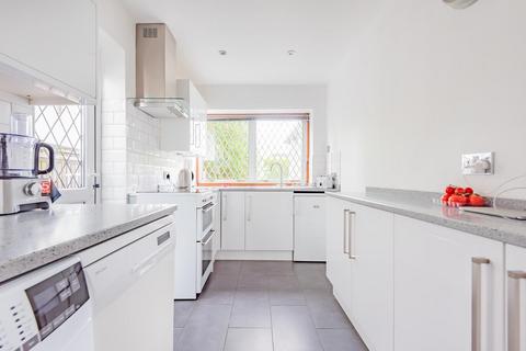 61 Robin Hood Lane, London, SW15 3PX