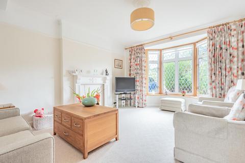 61 Robin Hood Lane, London, SW15 3PX