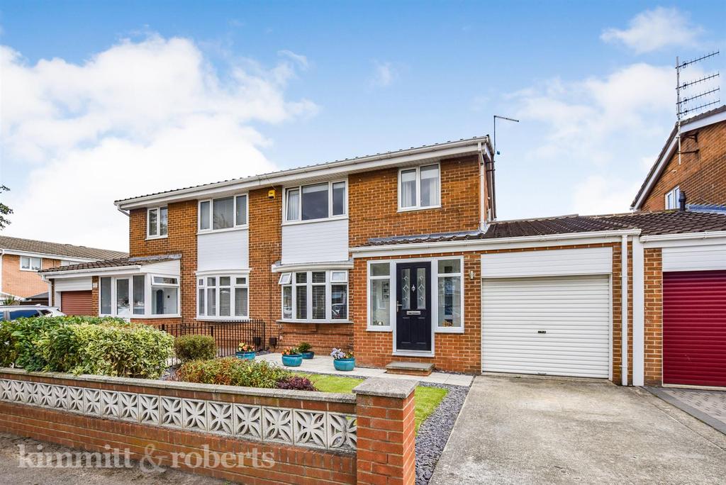 Neasham Road, Seaham 3 bed semidetached house £199,950